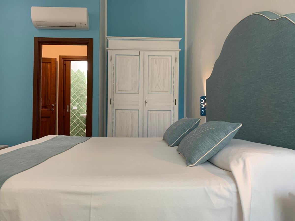 Relais Benemari Villa Синискола Екстериор снимка